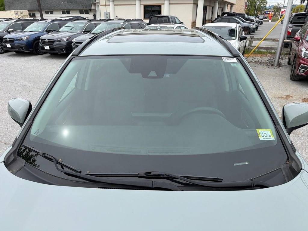 Used 2021 Toyota RAV4 XLE w/ Convenience Package AWD/4WD image 6