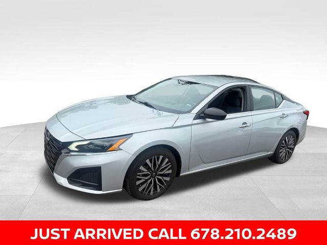 Used 2024 Nissan Altima 2.5 SV