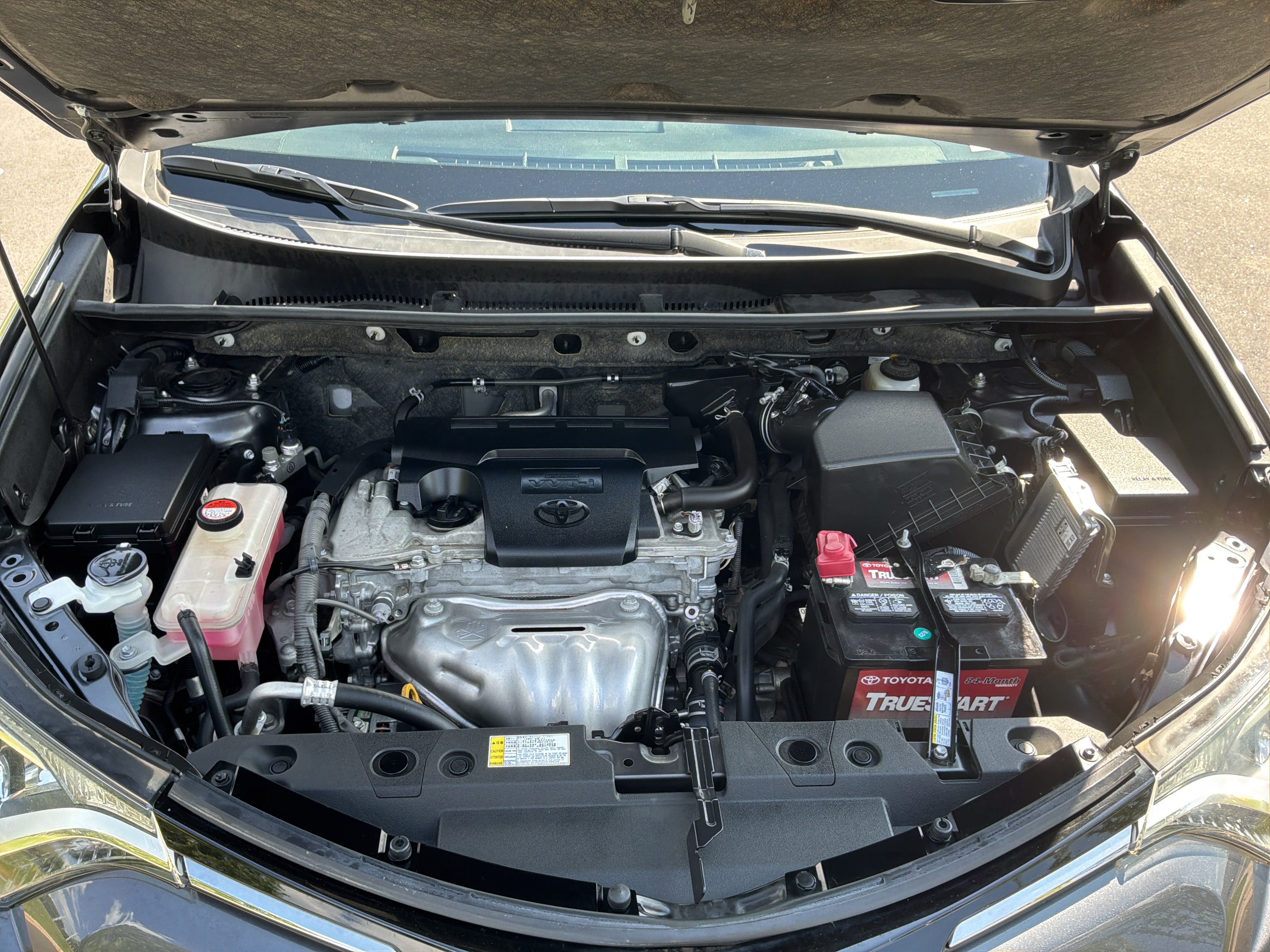 Used 2016 Toyota RAV4 LE AWD/4WD image 34