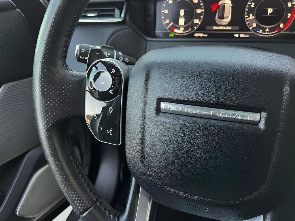 Used 2018 Land Rover Range Rover Velar S image 38