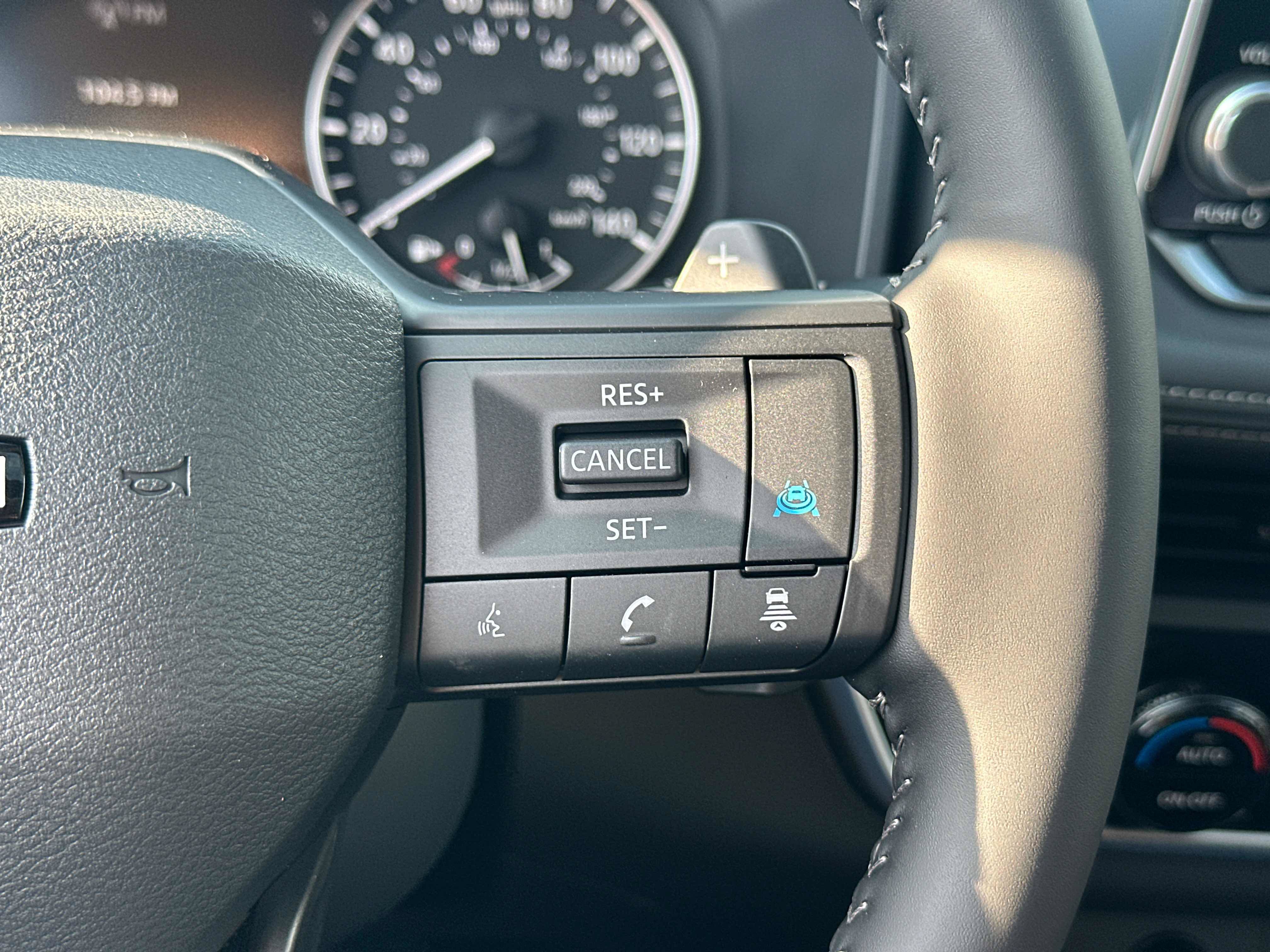 New 2026 Nissan Rogue Dark Armor AWD/4WD image 38