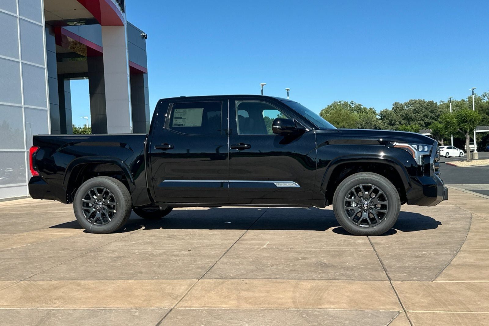 New 2026 Toyota Tundra Platinum AWD/4WD image 3