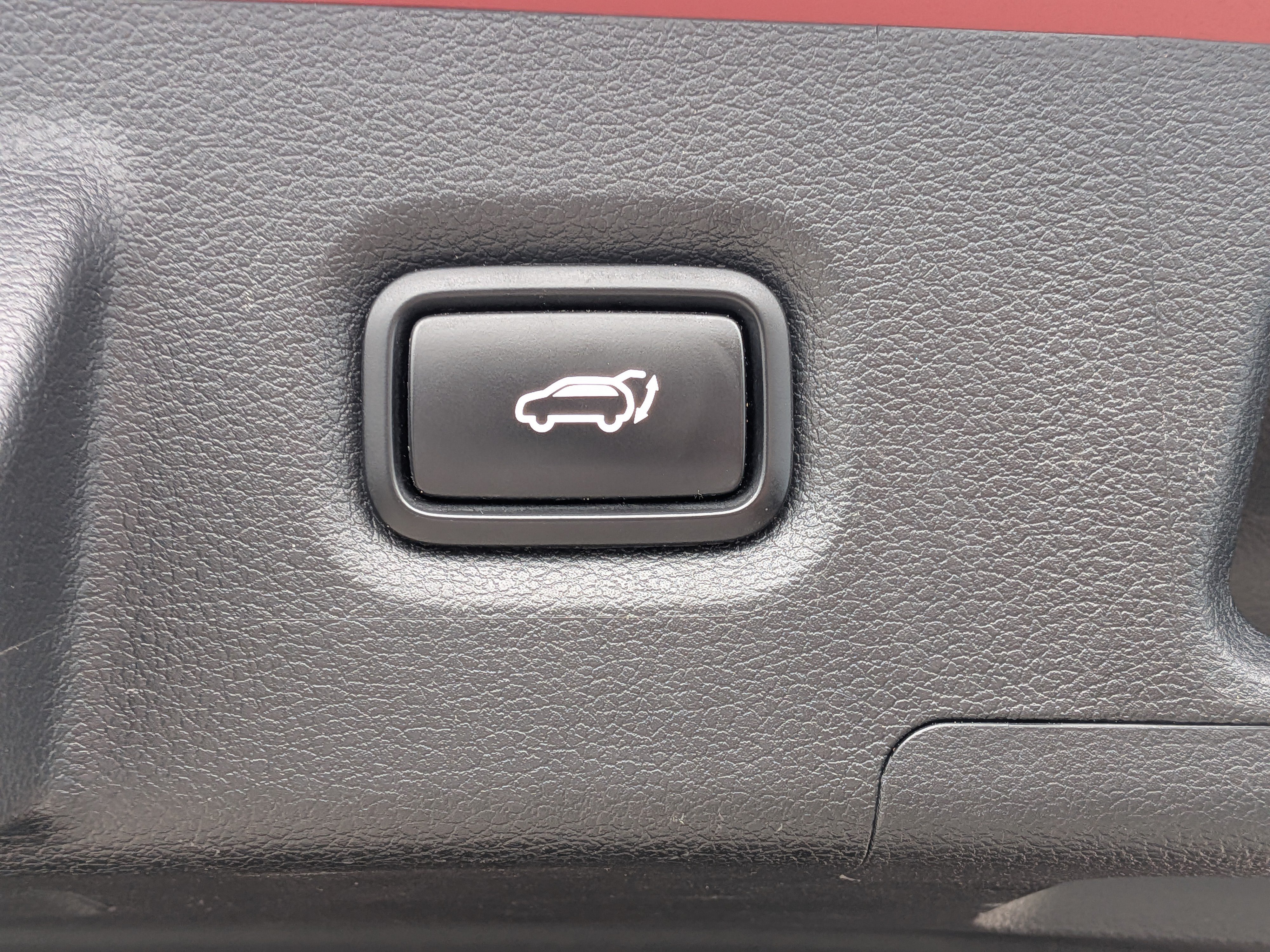 Used 2020 Hyundai Santa Fe Limited FWD image 14