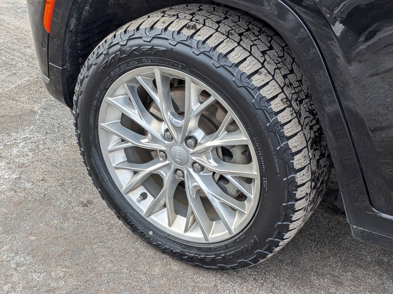 Used 2021 Jeep Grand Cherokee L Summit w/ Advanced Protech Group IV image 11