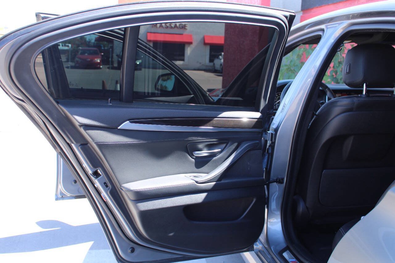 Used 2016 BMW 528i Sedan RWD image 13
