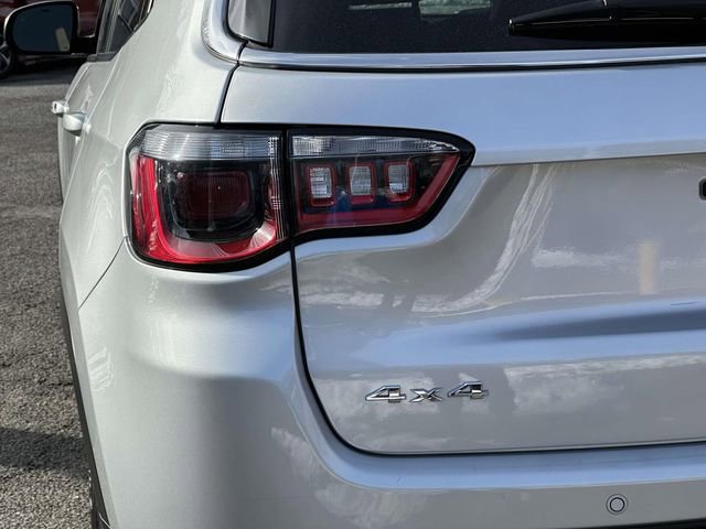 Certified 2024 Jeep Compass Limited image 11