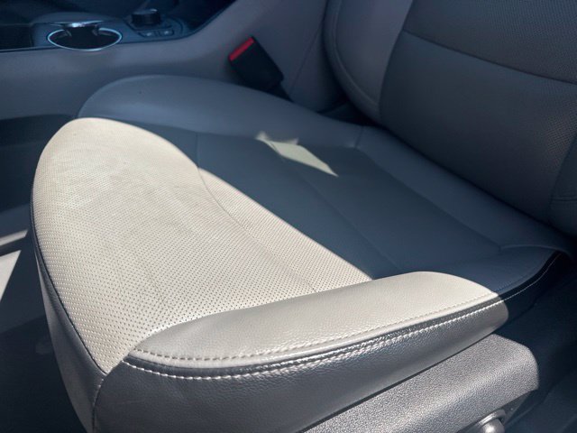 Used 2022 GMC Terrain SLT AWD/4WD image 12