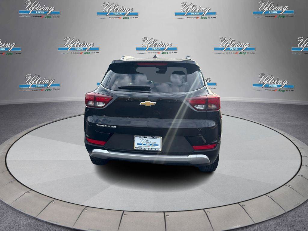 Used 2025 Chevrolet TrailBlazer LT FWD image 4