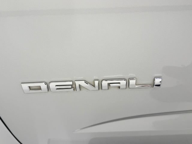 Used 2017 GMC Canyon Denali AWD/4WD image 15