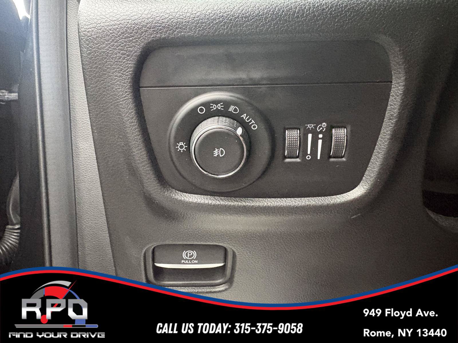 Used 2022 Jeep Grand Cherokee L Overland AWD/4WD image 26