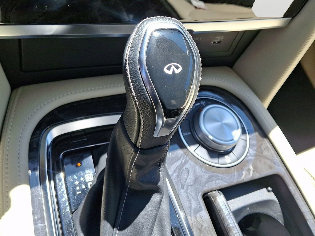 Used 2022 INFINITI QX80 Luxe w/ Cargo Package AWD/4WD image 17