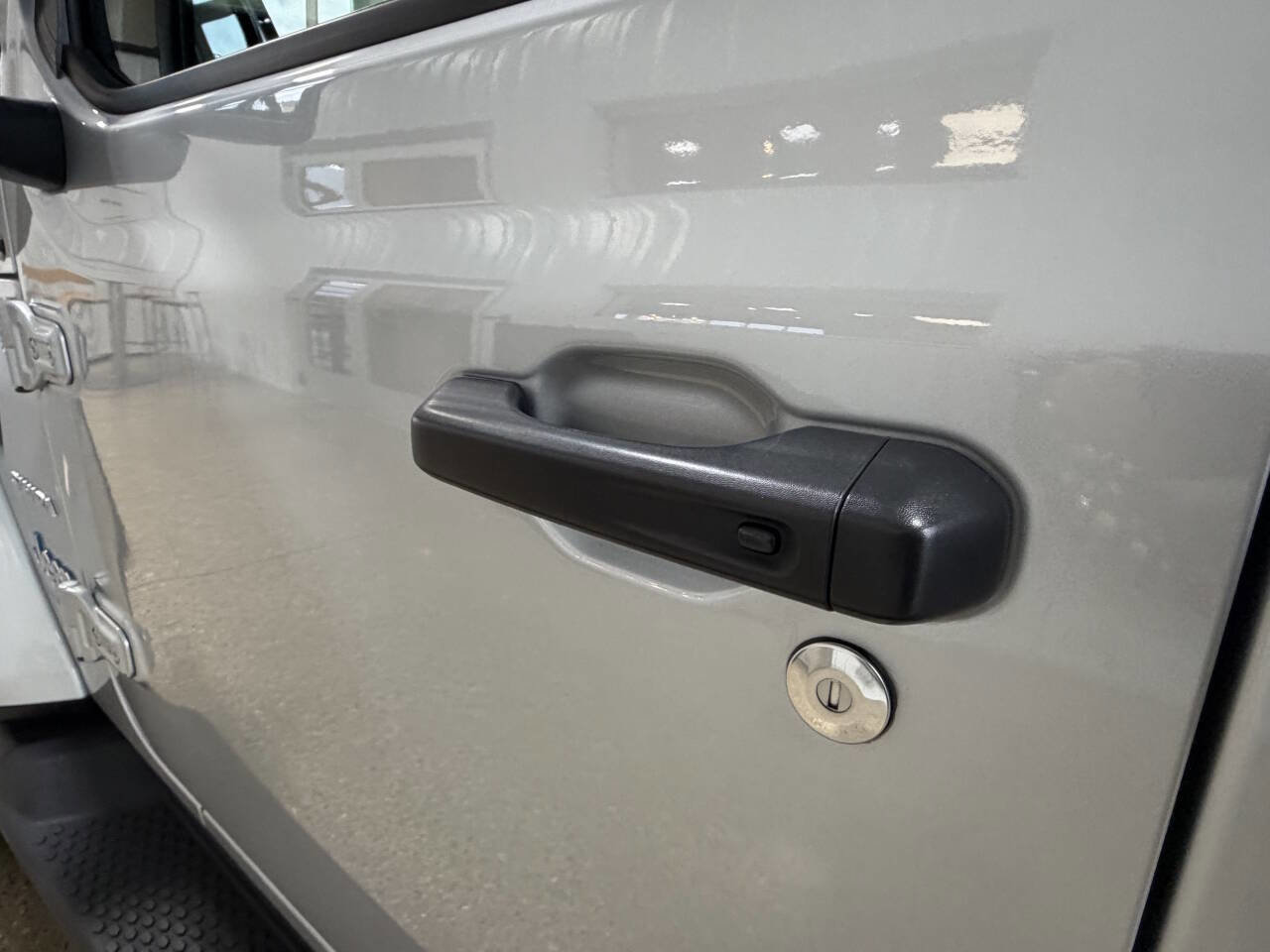 Used 2023 Jeep Wrangler Unlimited Sahara w/ Cold Weather Group image 36