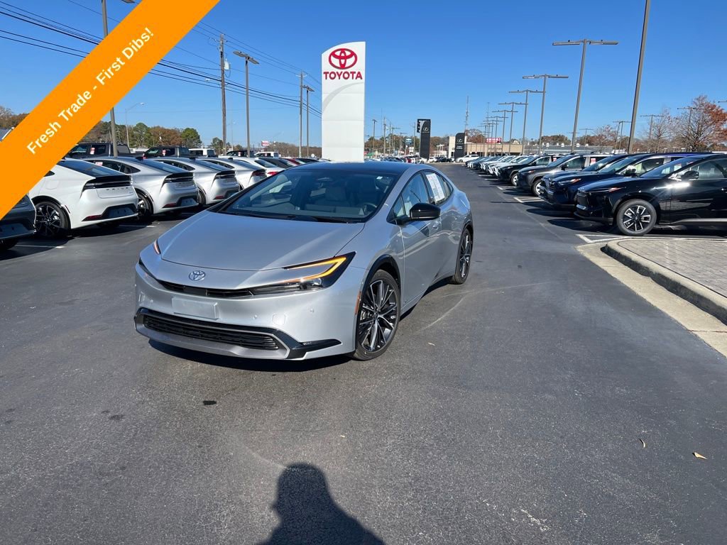 Used 2024 Toyota Prius Limited image 1
