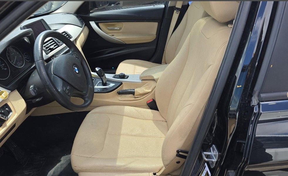 Used 2018 BMW 320i Sedan w/ Convenience Package image 6
