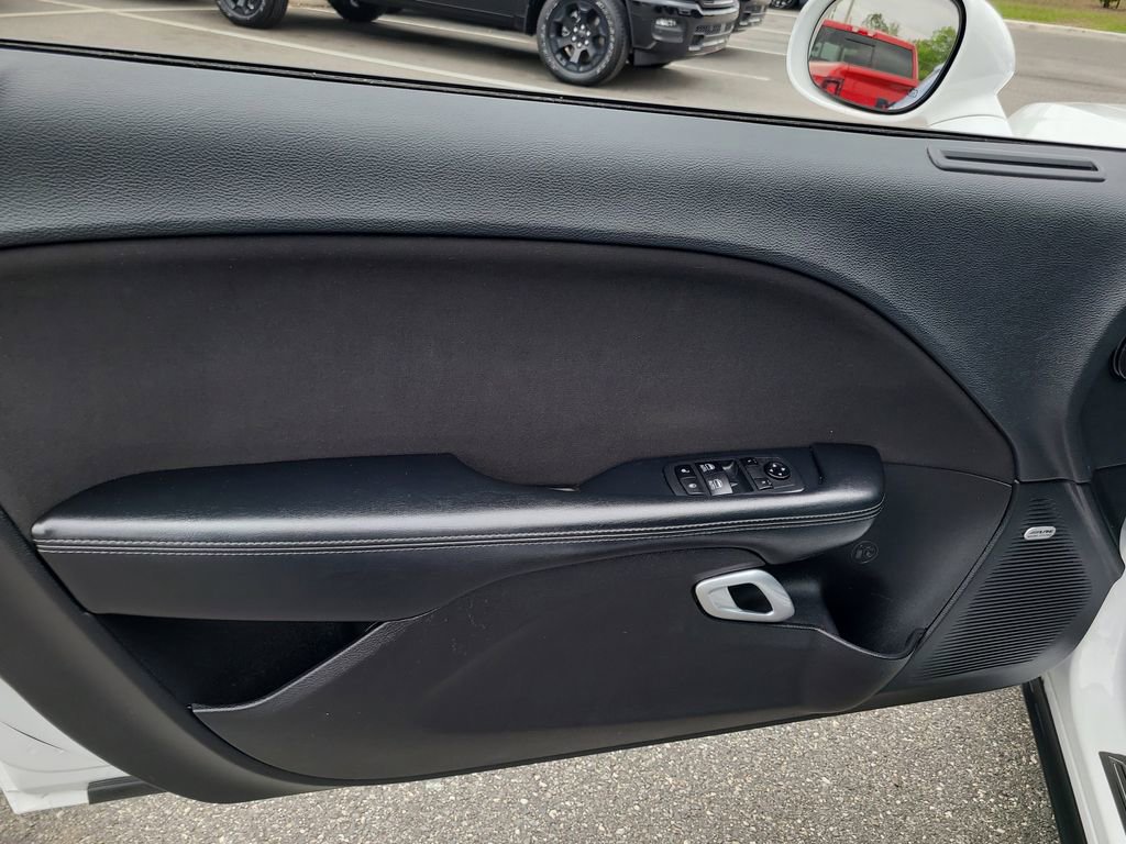 Used 2021 Dodge Challenger SXT w/ Blacktop Package image 7