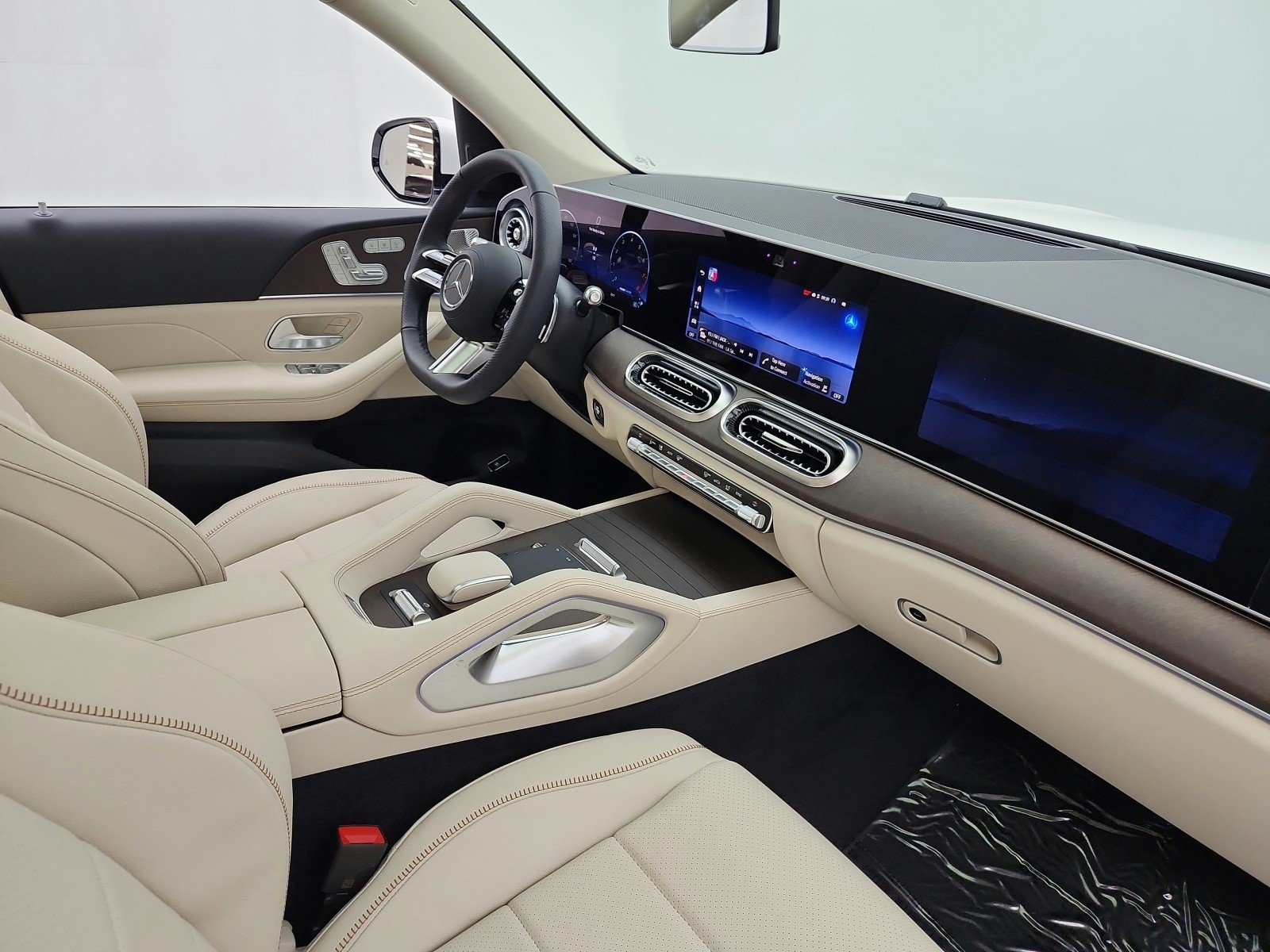 New 2027 Mercedes-Benz GLS 450 4MATIC image 13