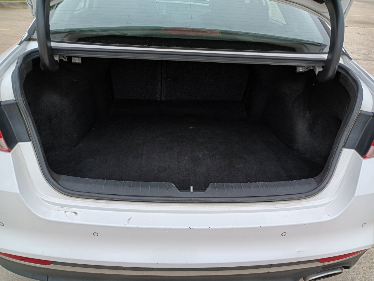 Used 2018 Kia Optima LX image 5