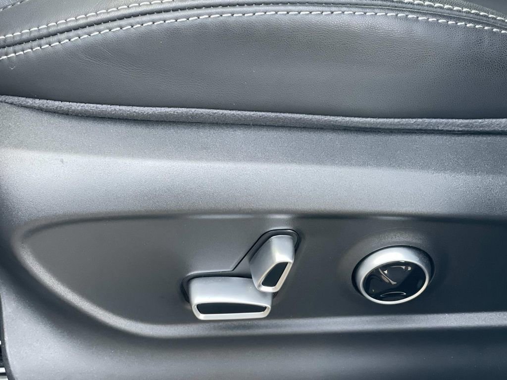 New 2025 Maserati Grecale Modena image 18