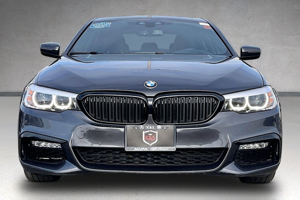 Used 2018 BMW 540i RWD image 3