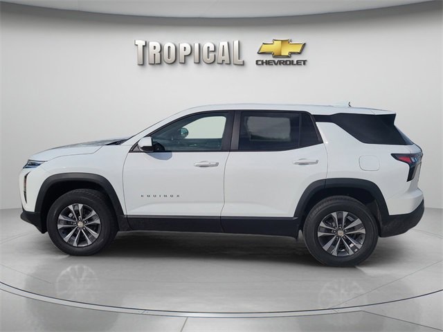 New 2026 Chevrolet Equinox LT image 2