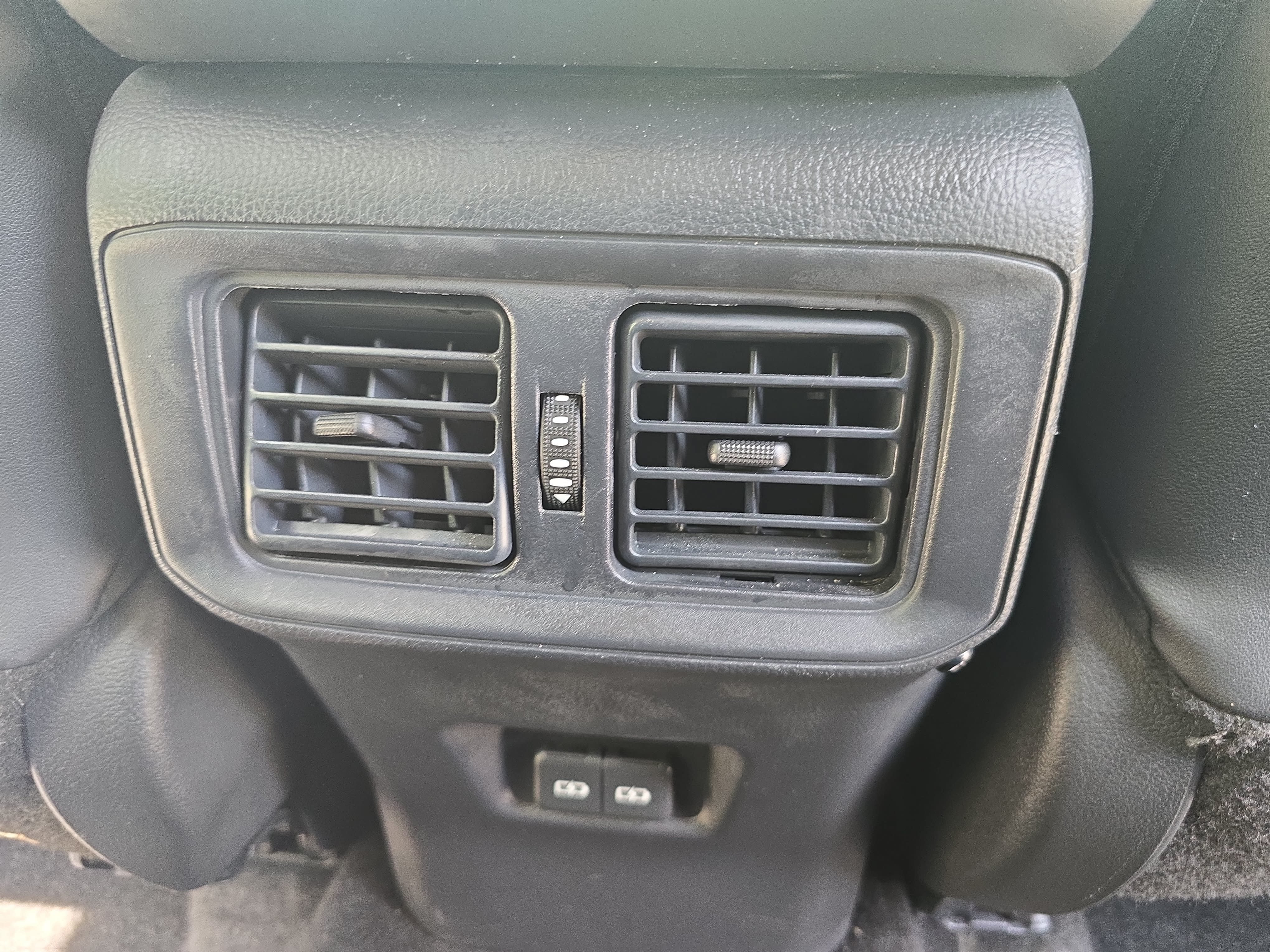 Used 2025 Toyota RAV4 XLE Premium FWD image 12
