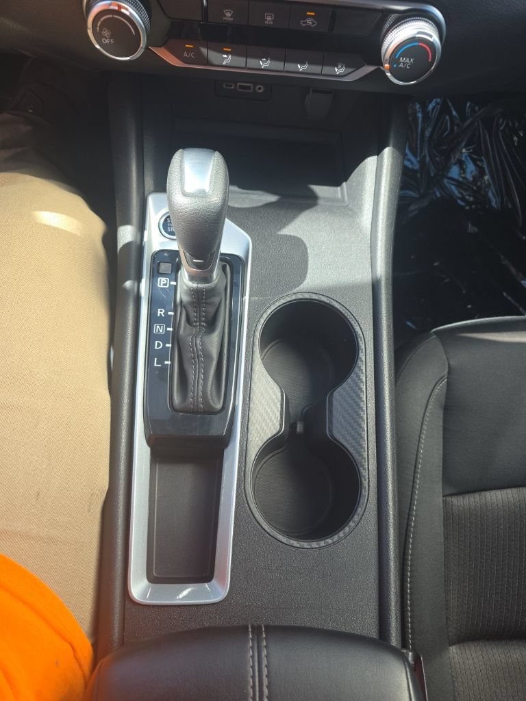 Used 2025 Nissan Altima 2.5 SV FWD image 26