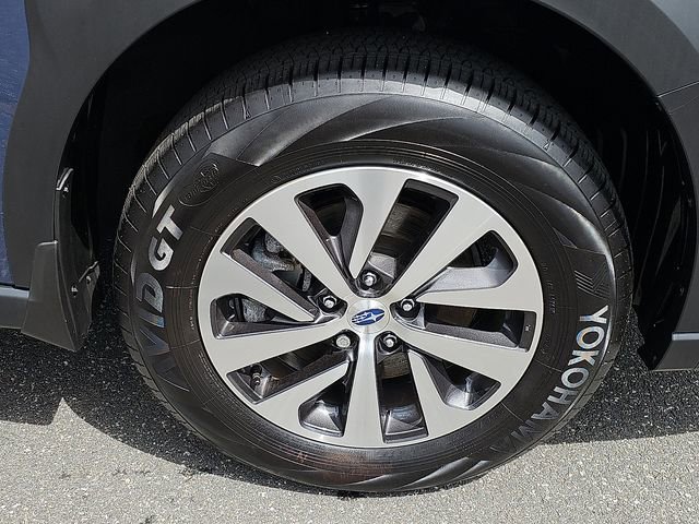 Certified 2025 Subaru Outback Premium AWD/4WD image 8