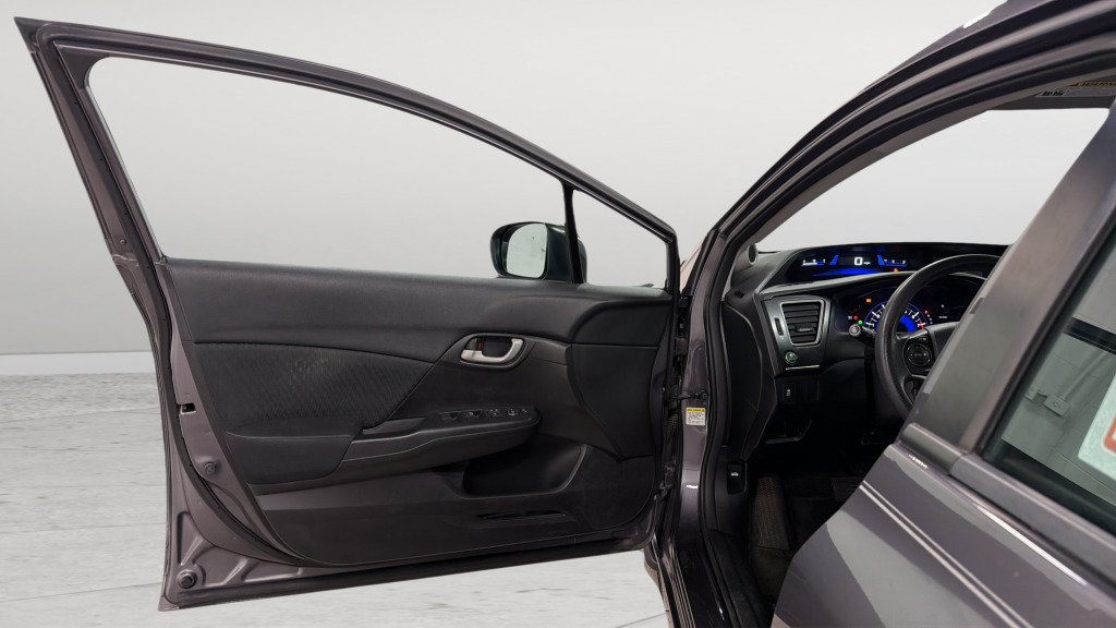Used 2015 Honda Civic SE image 14