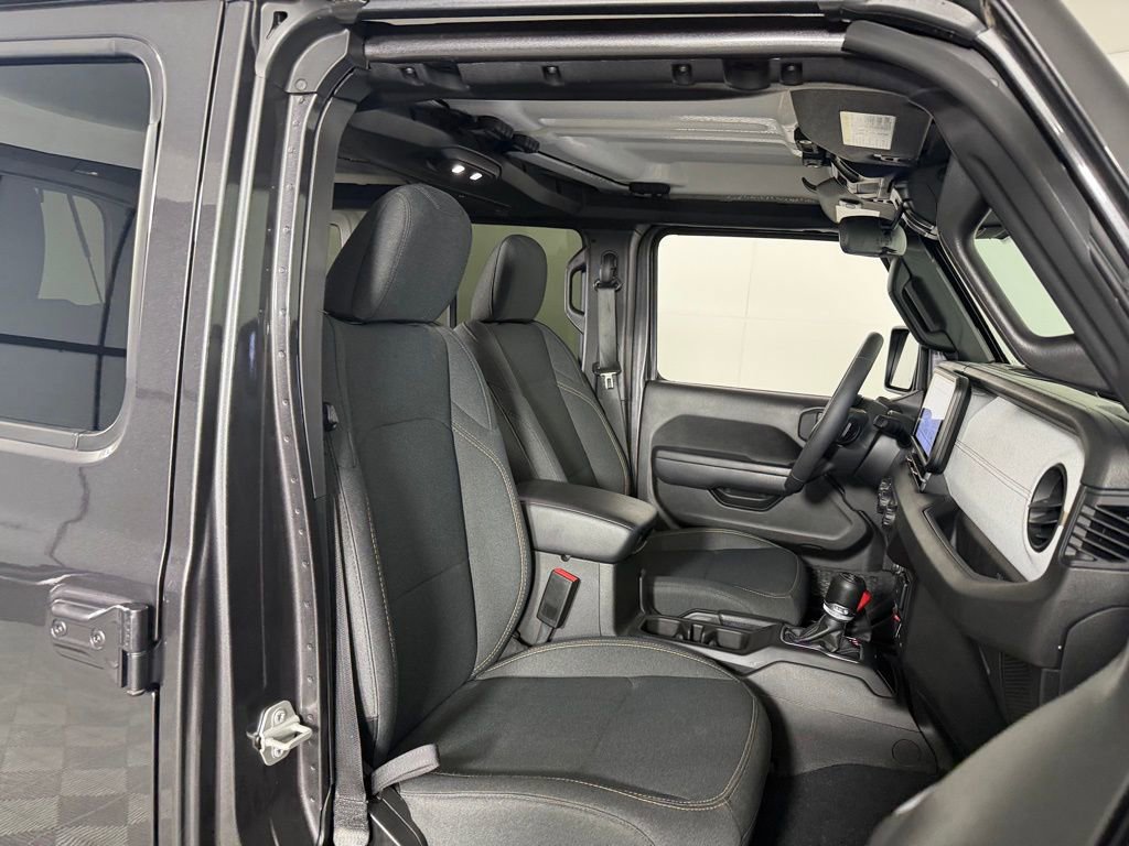 Used 2024 Jeep Wrangler Unlimited Sport AWD/4WD image 29