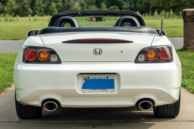 Used 2004 Honda S2000 image 7