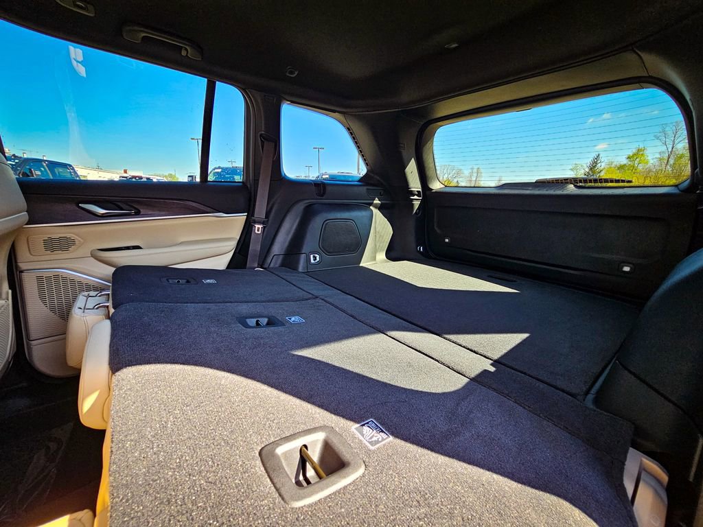 New 2026 Jeep Grand Cherokee Limited AWD/4WD image 35