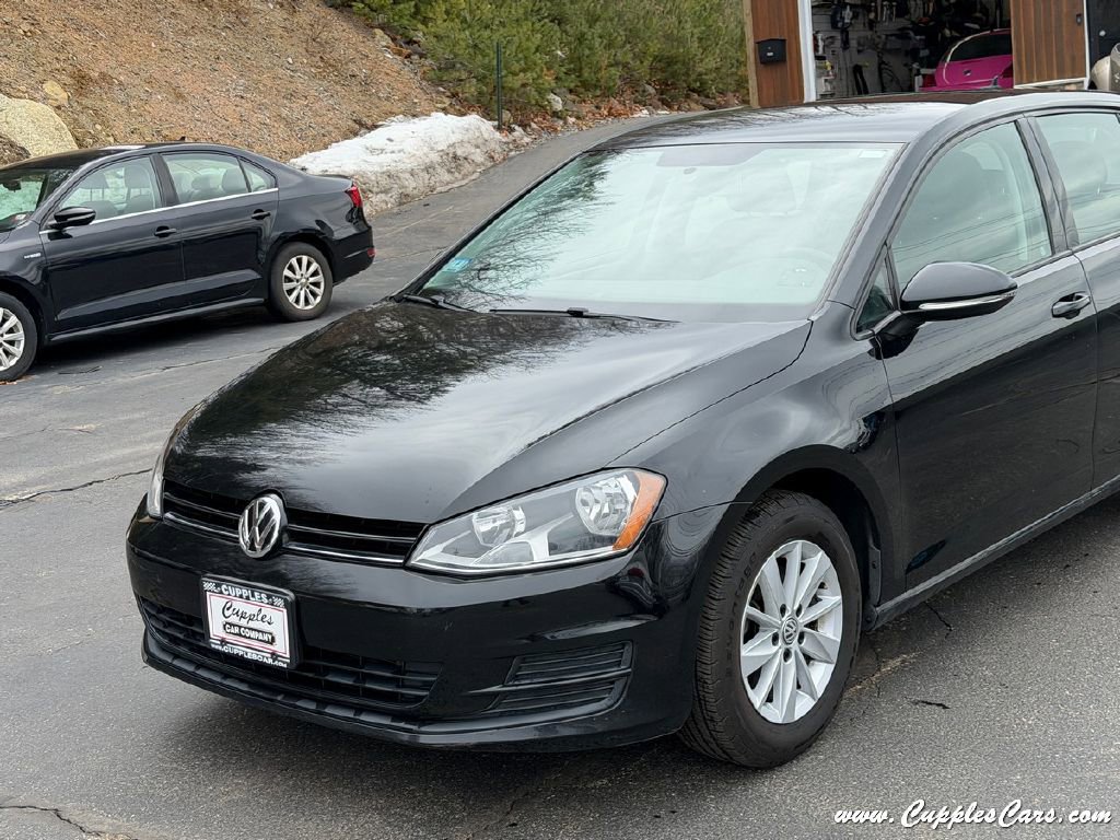 Used 2016 Volkswagen Golf S image 33