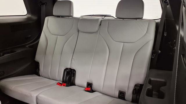 Used 2025 Hyundai Palisade SEL image 25