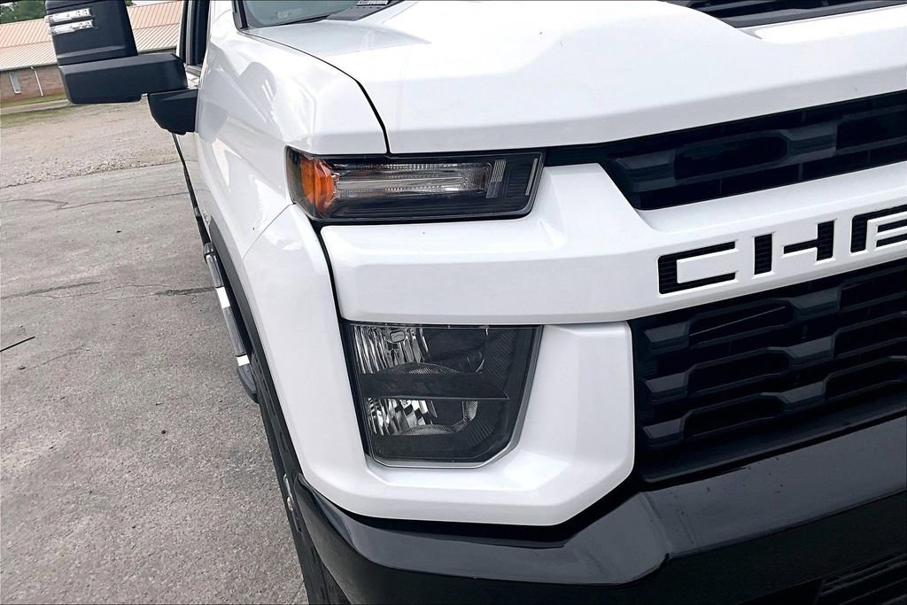 Used 2023 Chevrolet Silverado 2500 Custom w/ Custom Value Package AWD/4WD image 31