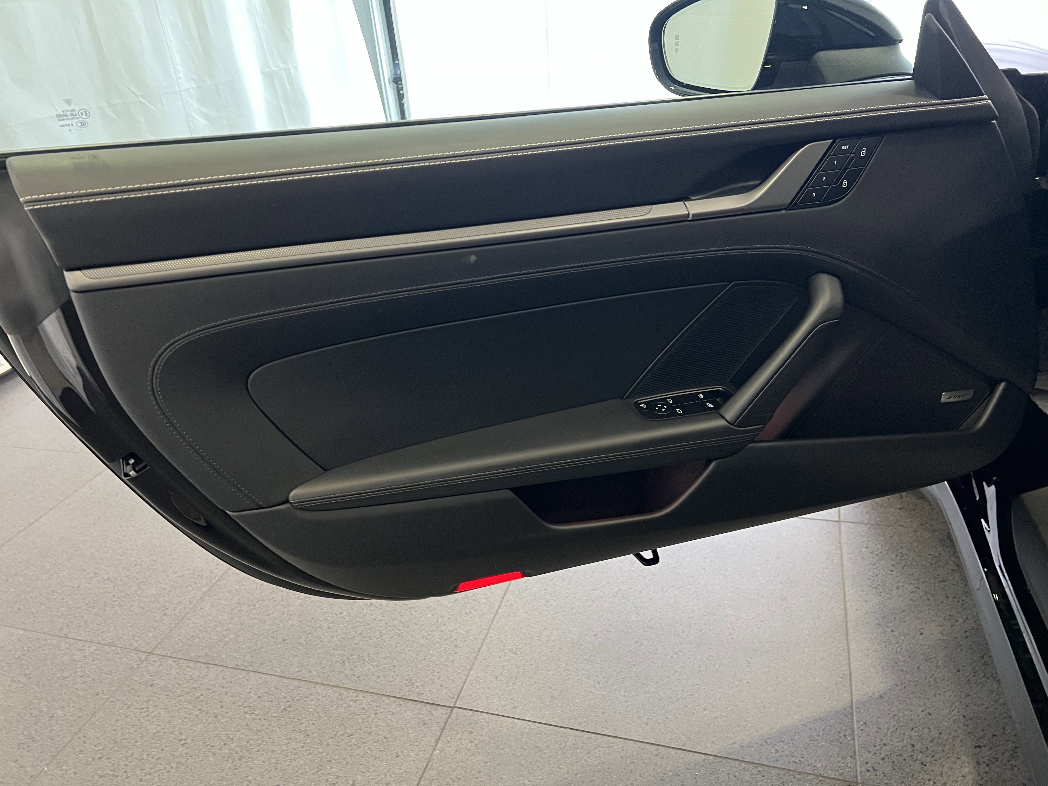 Certified 2025 Porsche 911 Carrera image 15