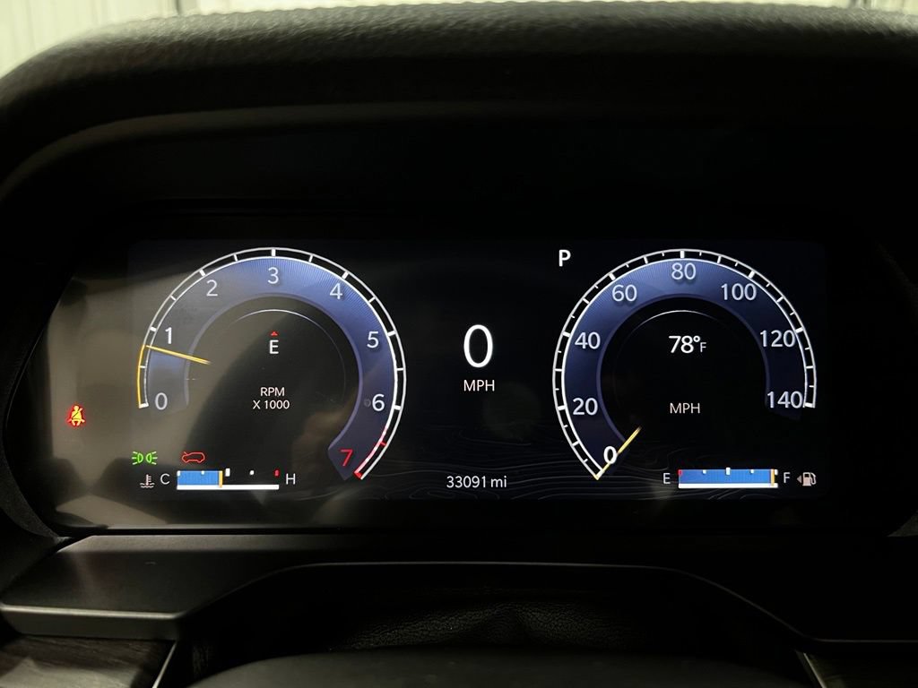 Used 2023 Jeep Grand Cherokee Limited AWD/4WD image 19