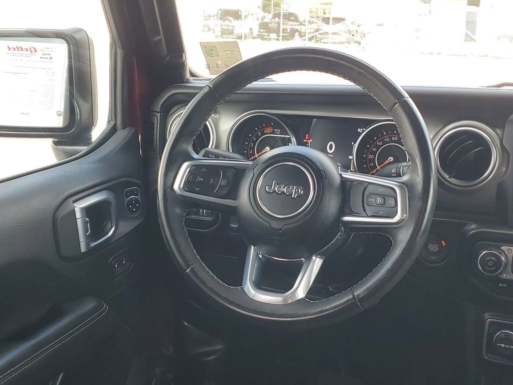 Used 2022 Jeep Wrangler Unlimited Sahara image 25
