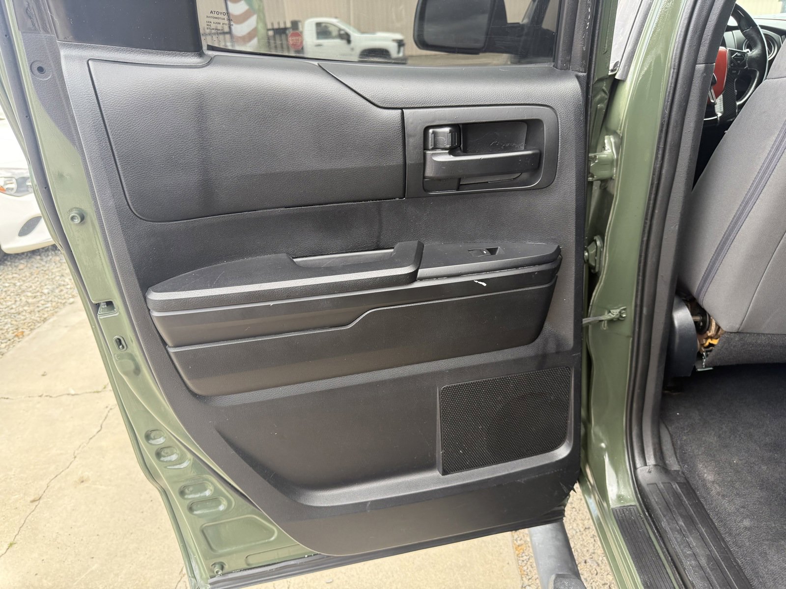 Used 2014 Toyota Tundra SR5 w/ SR5 Upgrade Package RWD image 16