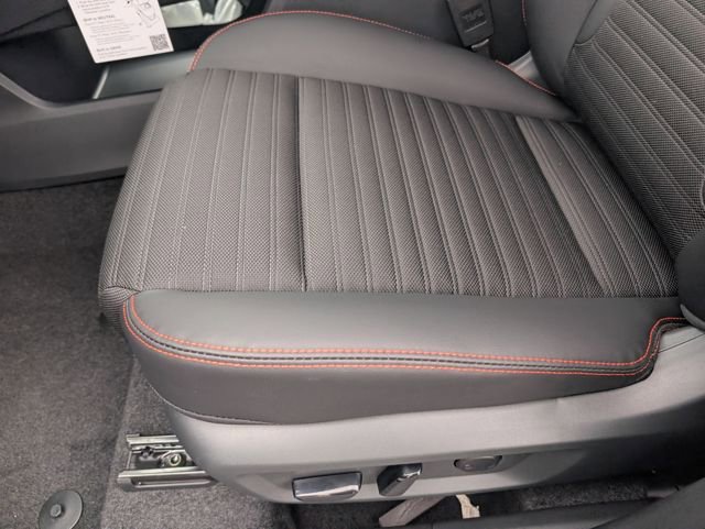 New 2026 Nissan Rogue SV image 24