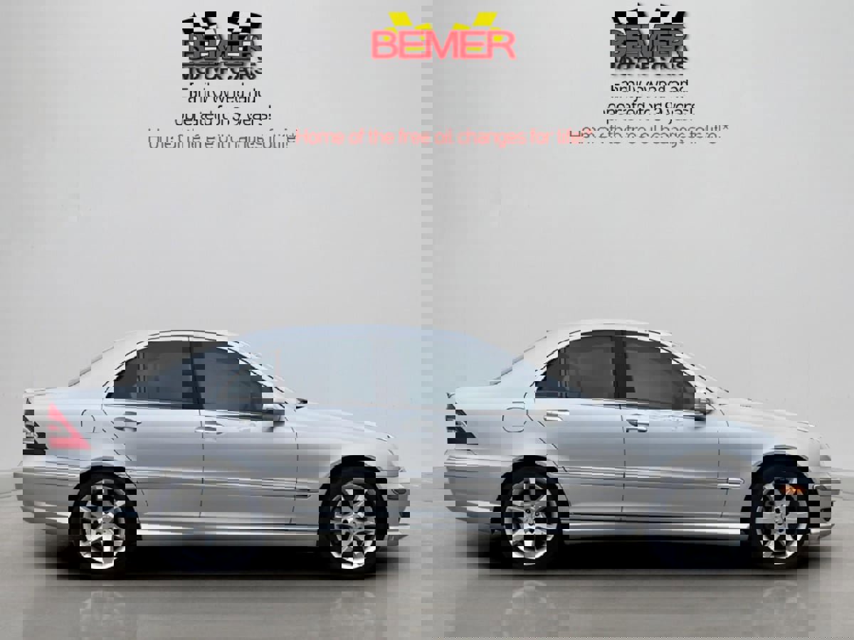 Used 2007 Mercedes-Benz C 230 Sedan image 6