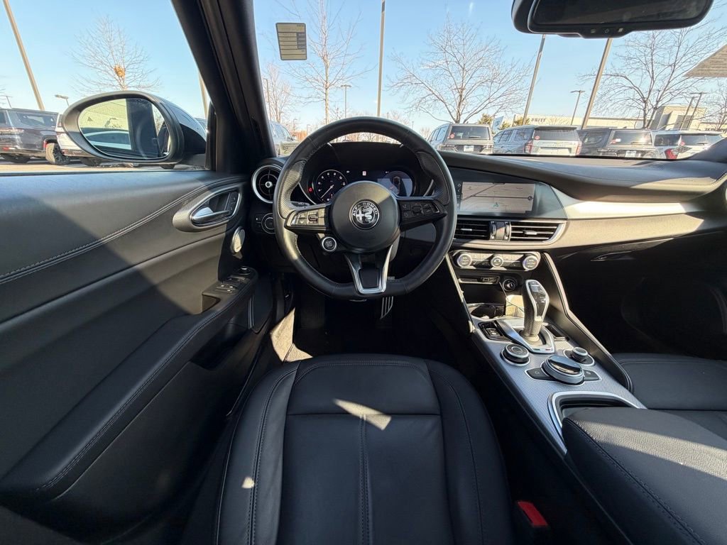 Used 2024 Alfa Romeo Giulia Ti image 19