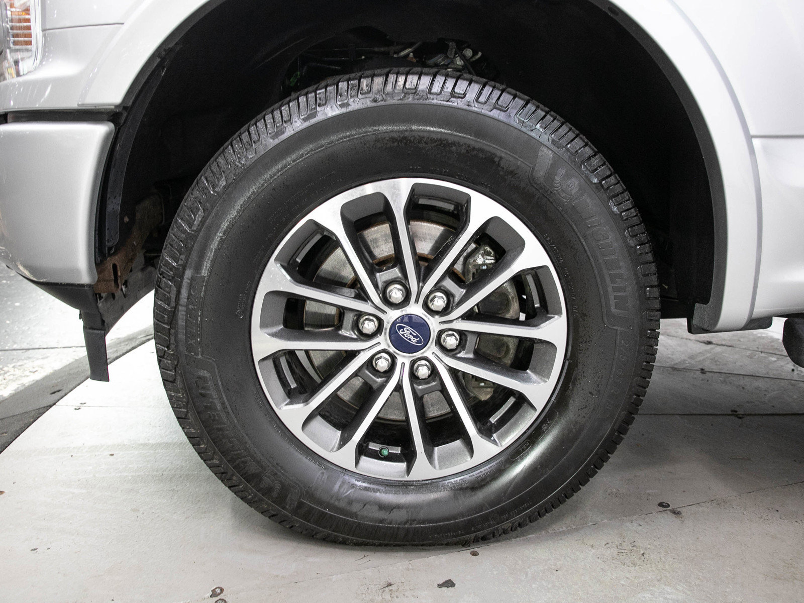 Used 2019 Ford F150 Lariat w/ Equipment Group 502A Luxury AWD/4WD image 31
