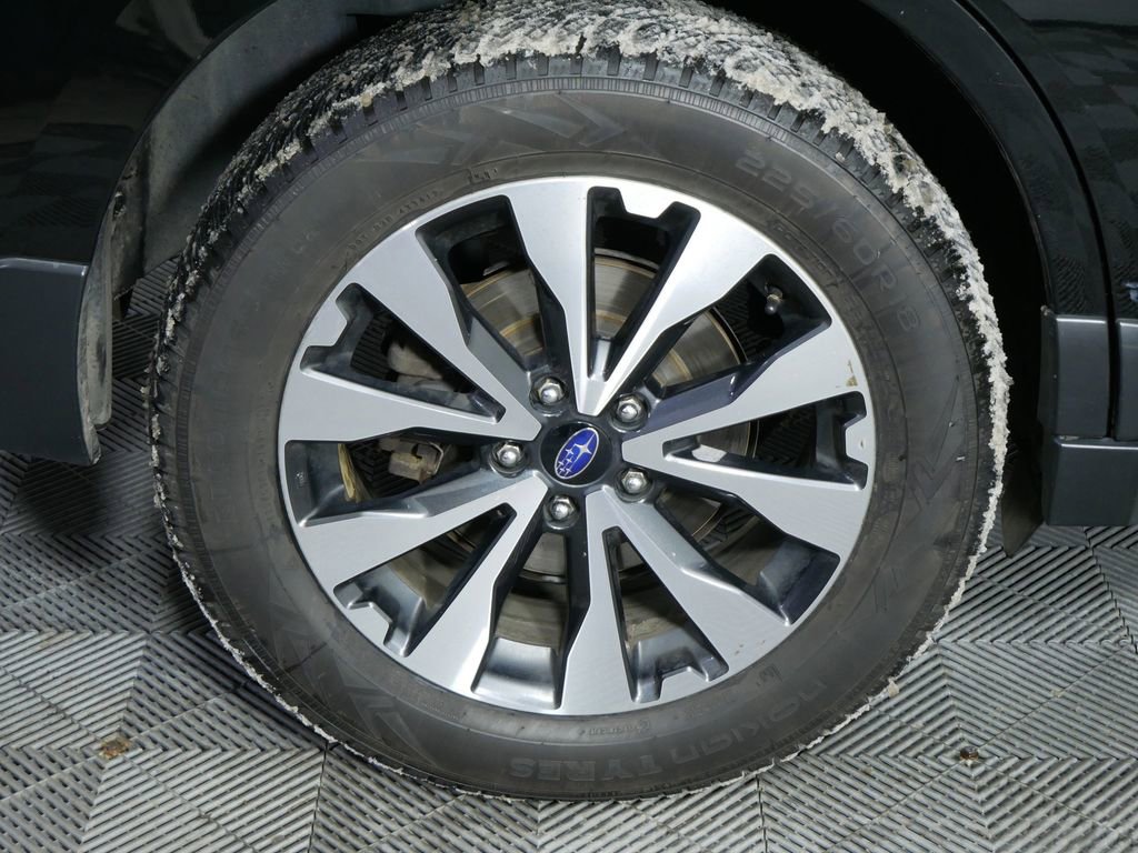 Used 2015 Subaru Outback 3.6R Limited image 9