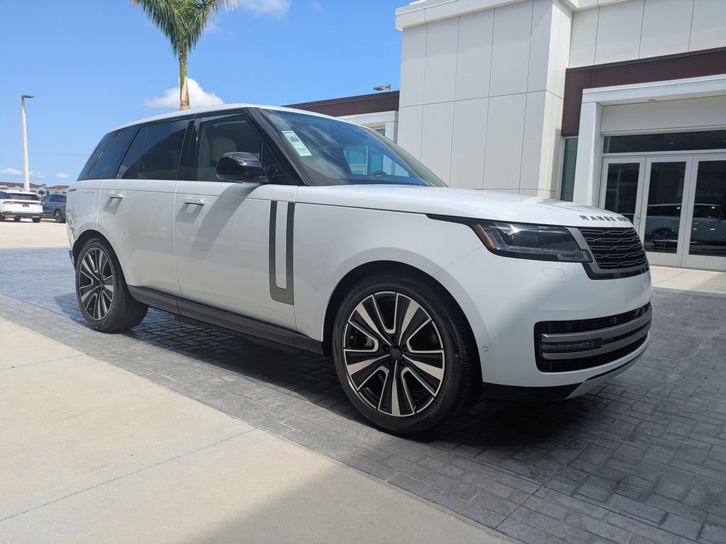 New 2026 Land Rover Range Rover SE AWD/4WD image 3