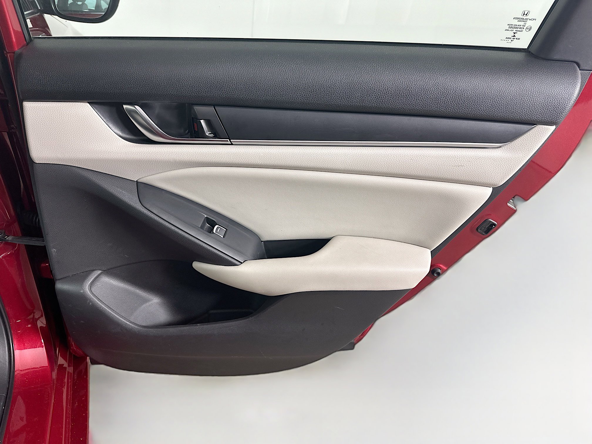 Used 2018 Honda Accord LX image 28