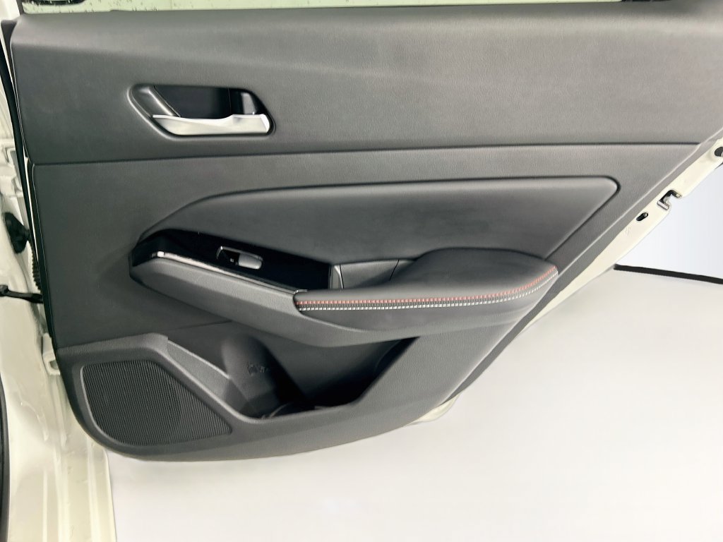 Used 2023 Nissan Altima 2.5 SR w/ SR Premium Package FWD image 26