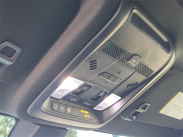 Used 2021 Cadillac XT6 Premium Luxury image 37