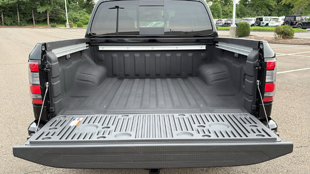 New 2026 Nissan Frontier SV w/ SV Convenience Package AWD/4WD image 25