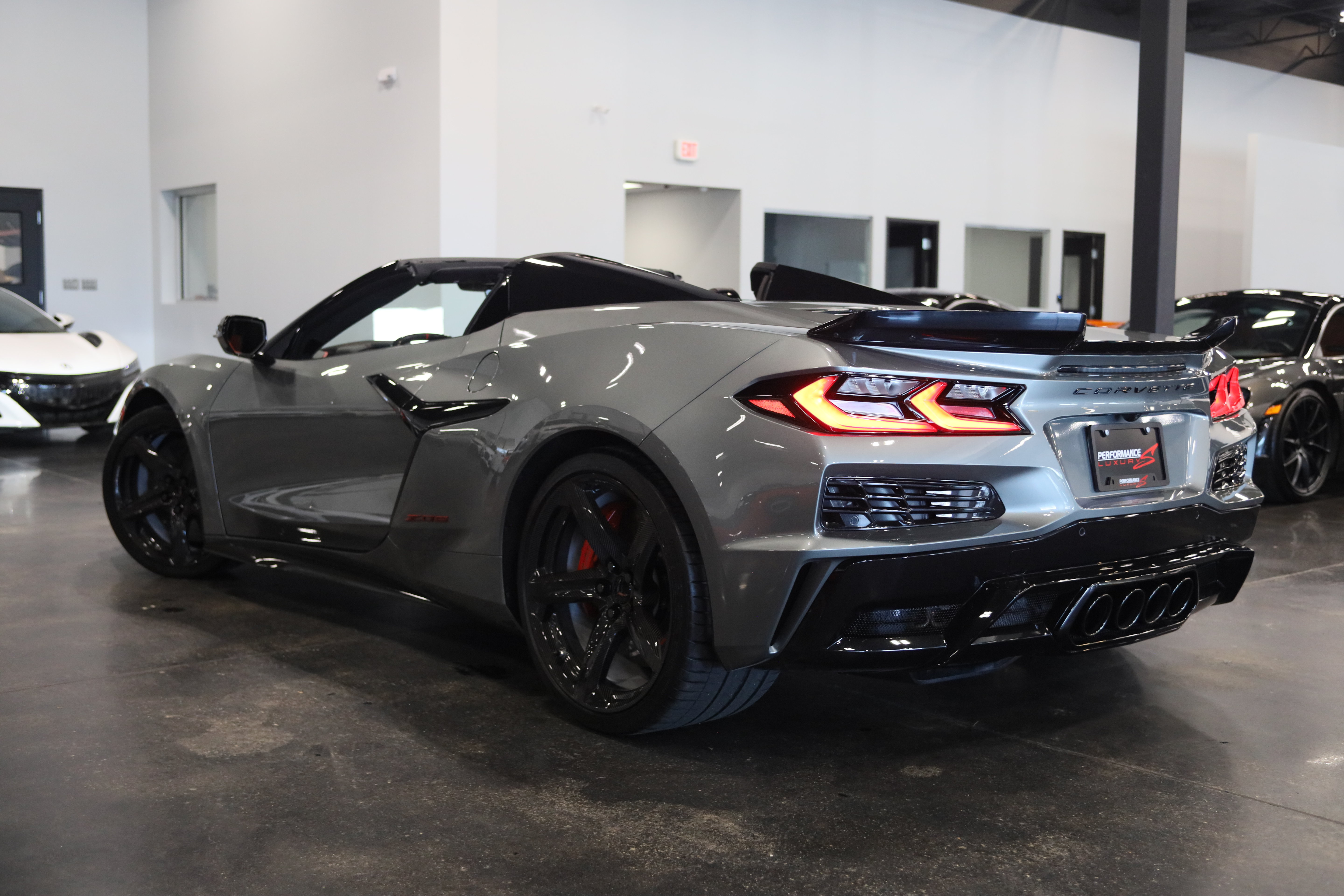 Used 2024 Chevrolet Corvette Z06 RWD image 7