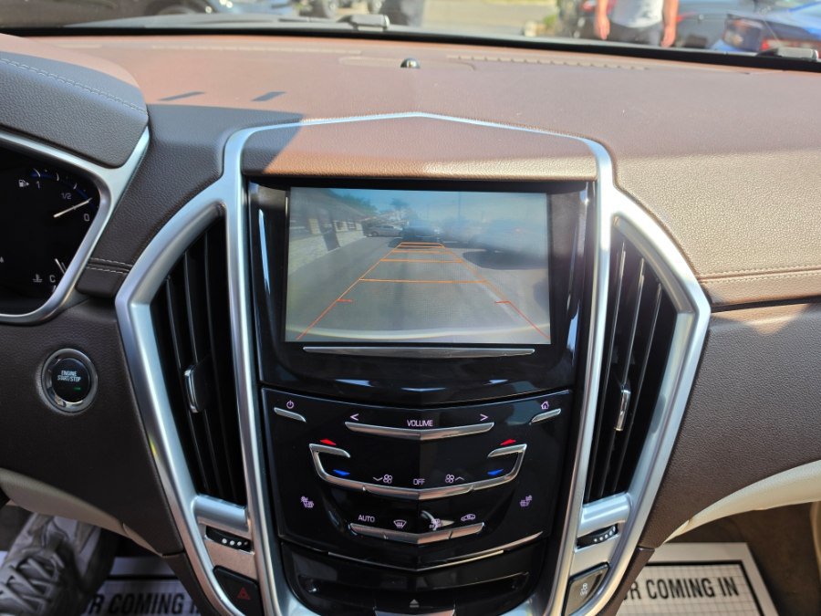 Used 2014 Cadillac SRX Luxury w/ Driver Awareness Package FWD image 17